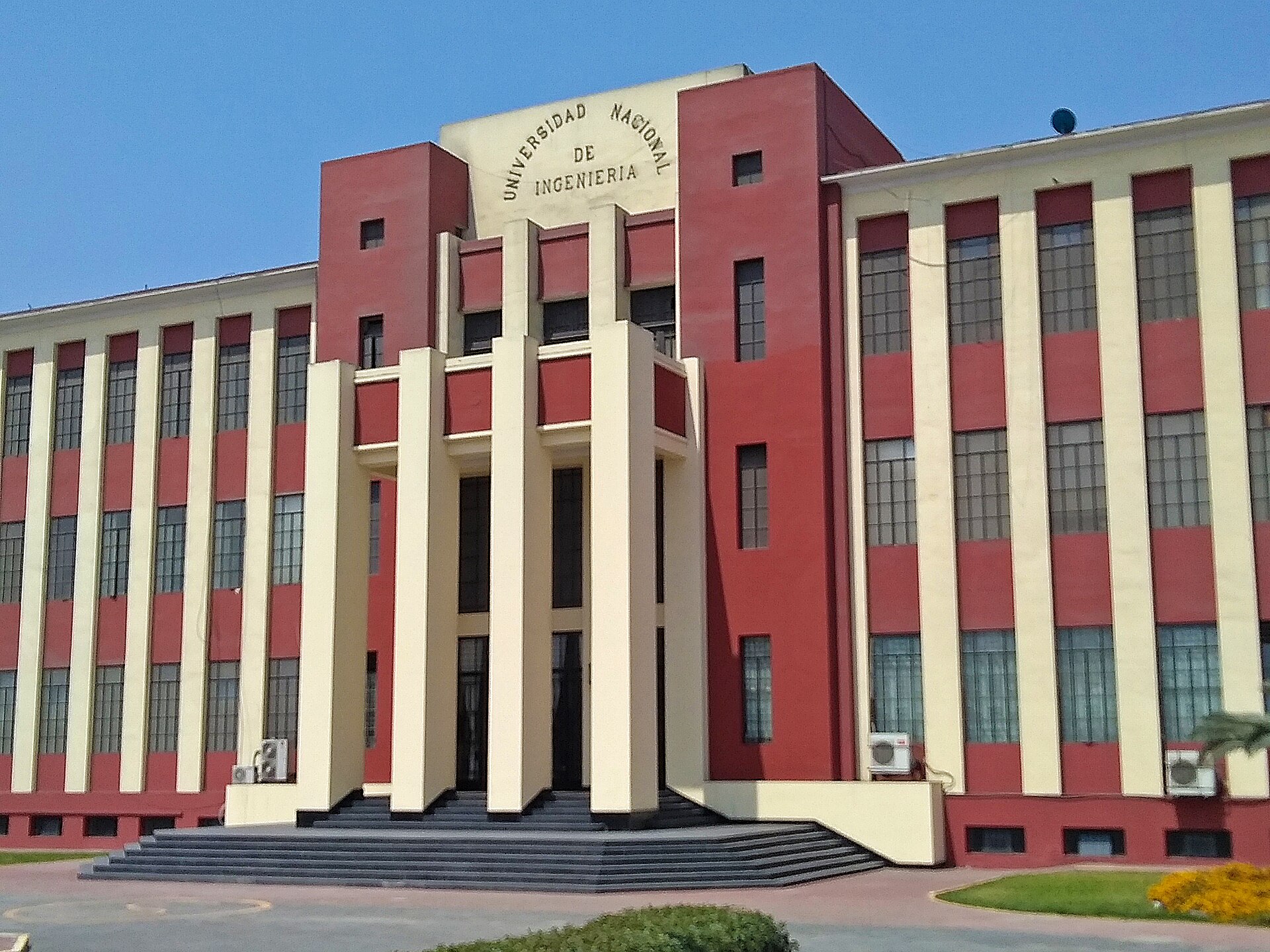 Universidad Nacional de Ingeniería